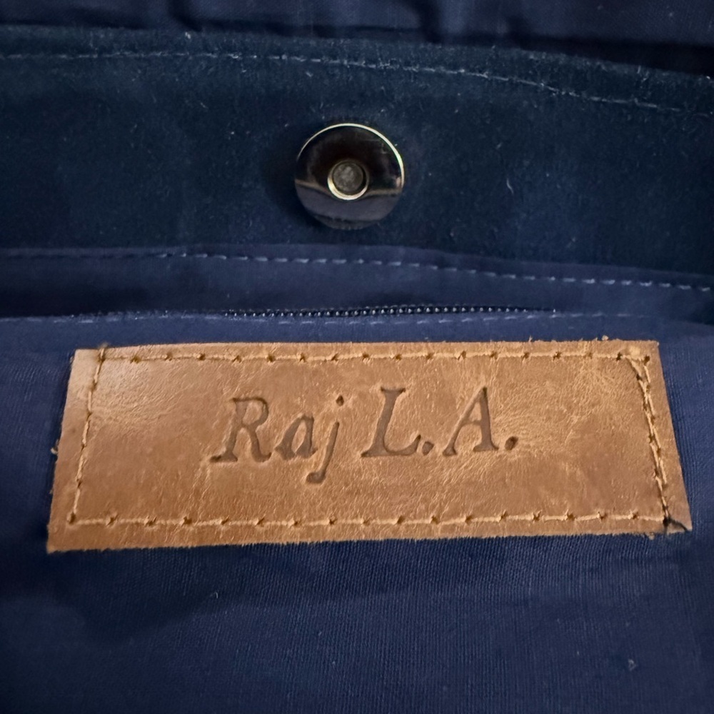 Embroidered Leather Crossbody Bag By Raj New With Tags - Picture 3 of 4